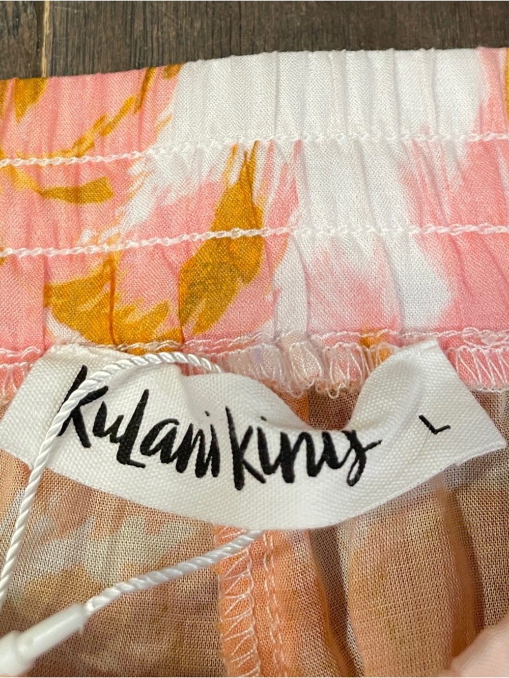 Kulani Kinus Wild Skies Lightweight Beach Shorts in Wisk L NWT - Picture 5 of 9